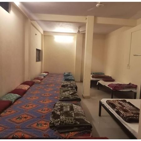 Hotel Mahakal Vishram, Ujjain Exteriör bild