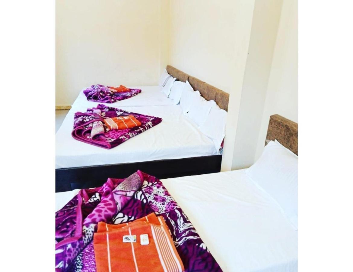 Hotel Mahakal Vishram, Ujjain Exteriör bild