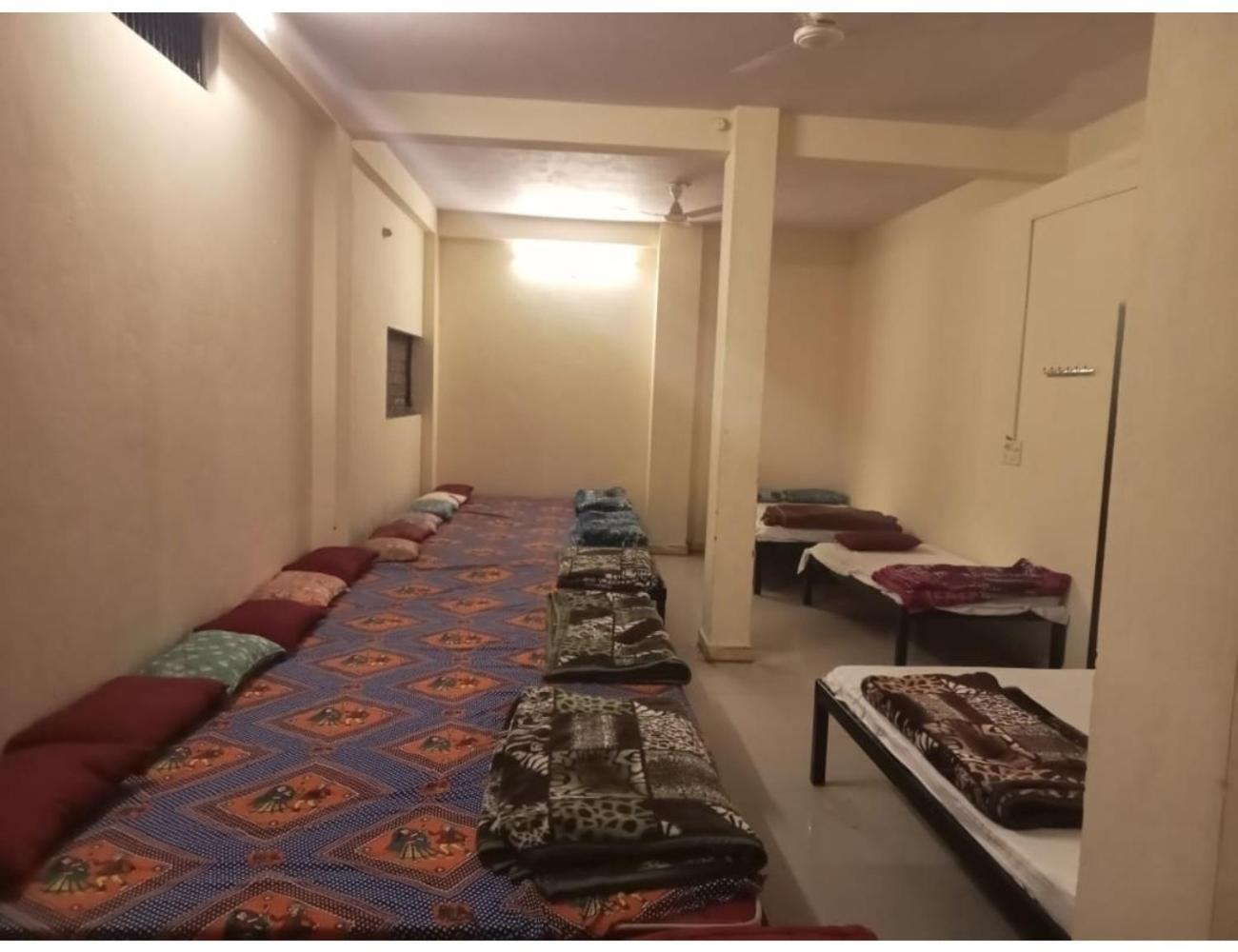 Hotel Mahakal Vishram, Ujjain Exteriör bild