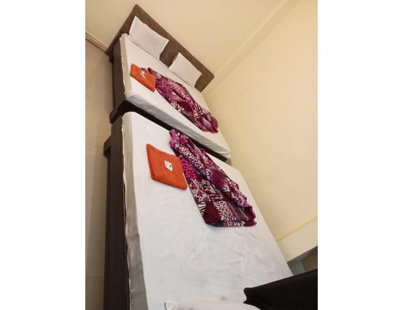 Hotel Mahakal Vishram, Ujjain Exteriör bild