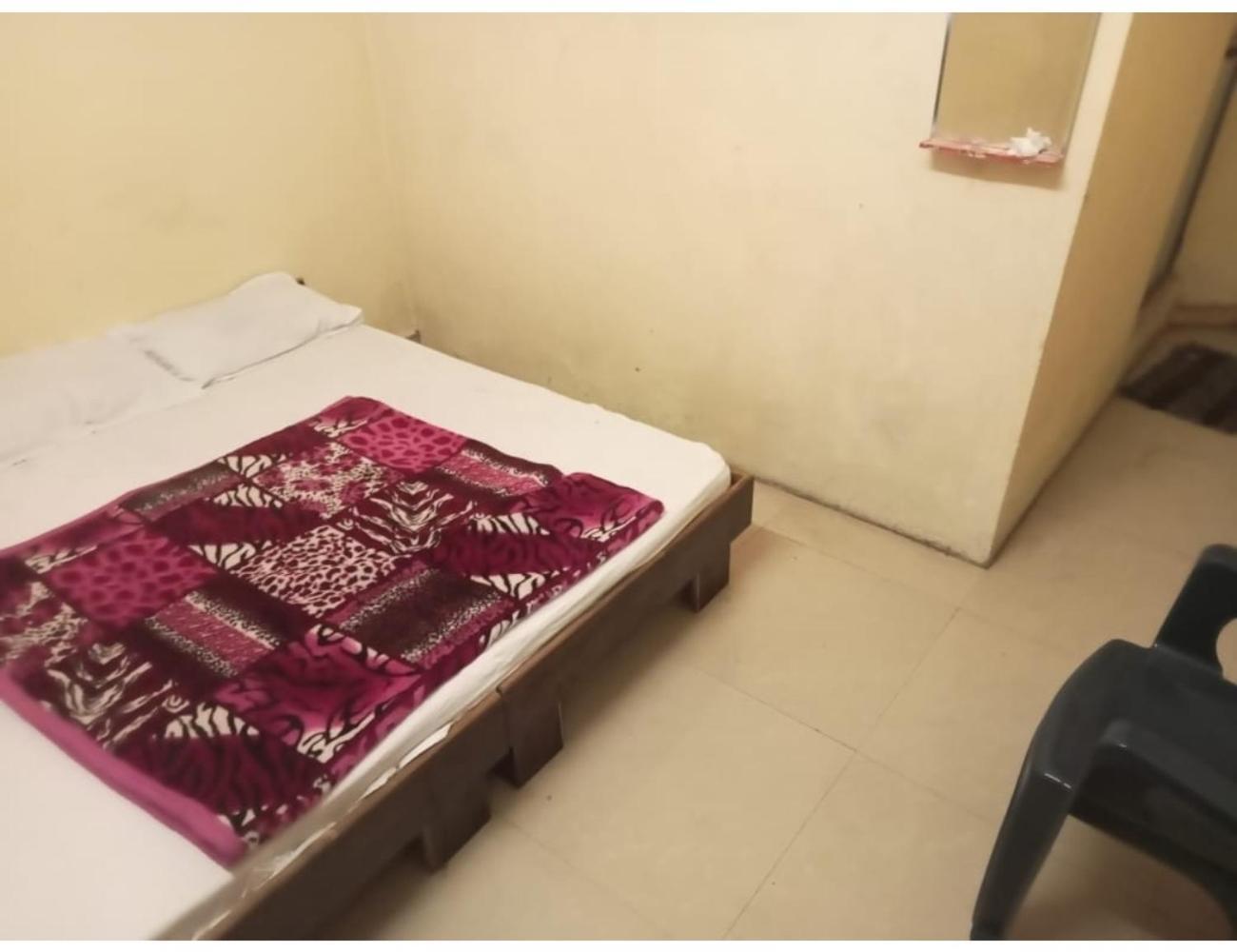 Hotel Mahakal Vishram, Ujjain Exteriör bild