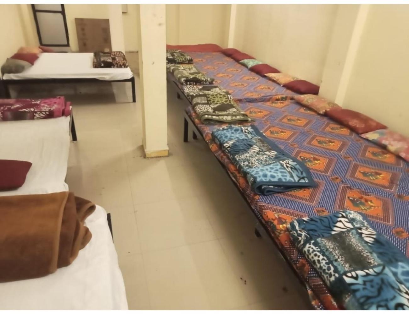Hotel Mahakal Vishram, Ujjain Exteriör bild